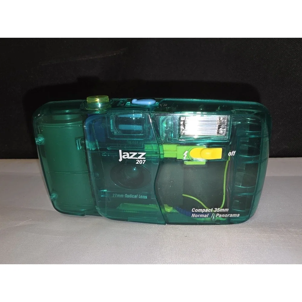 Jazz 207 Compact 35mm Film Camera Panorama Setting Built-In Flash 27mm Green